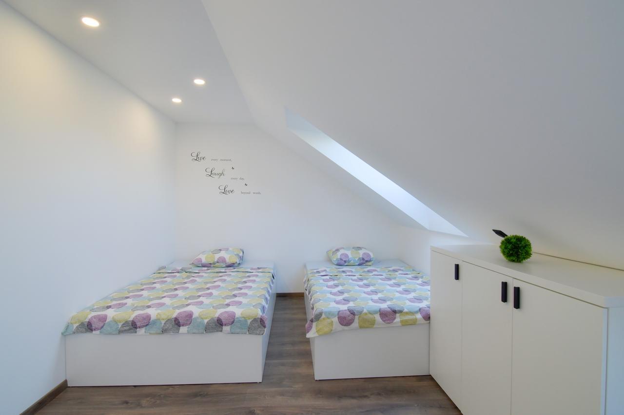 Apartment Harmony Ljubljana Buitenkant foto